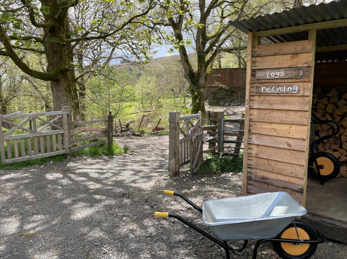 Cosy Woodland Off Grid Shepherds Hut - Rowan Villa Castle Douglas Eksteriør billede
